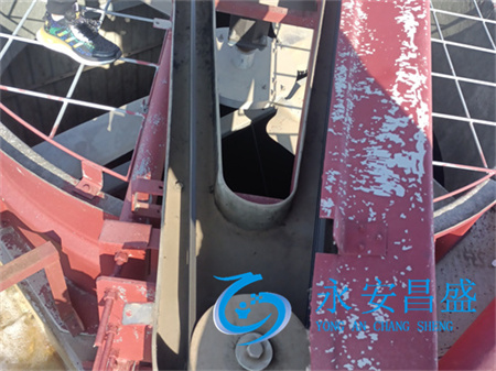大型企業(yè)中央空調(diào)漏水怎么辦 中央空調(diào)維修服務幫您解決